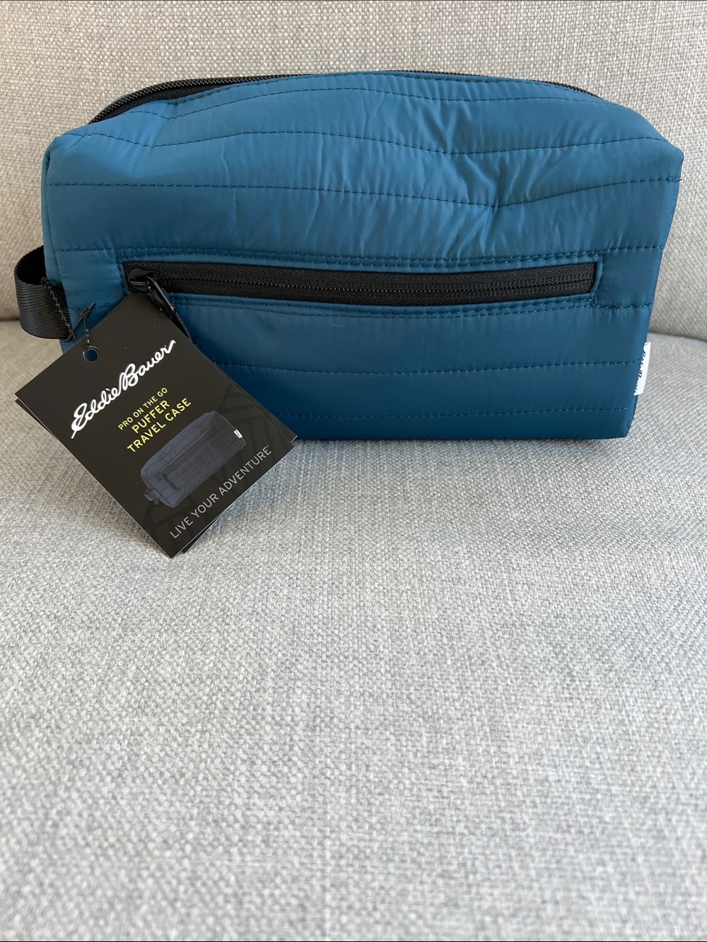 NWT Eddie Bauer Blue Quilted Puffer Travel Case